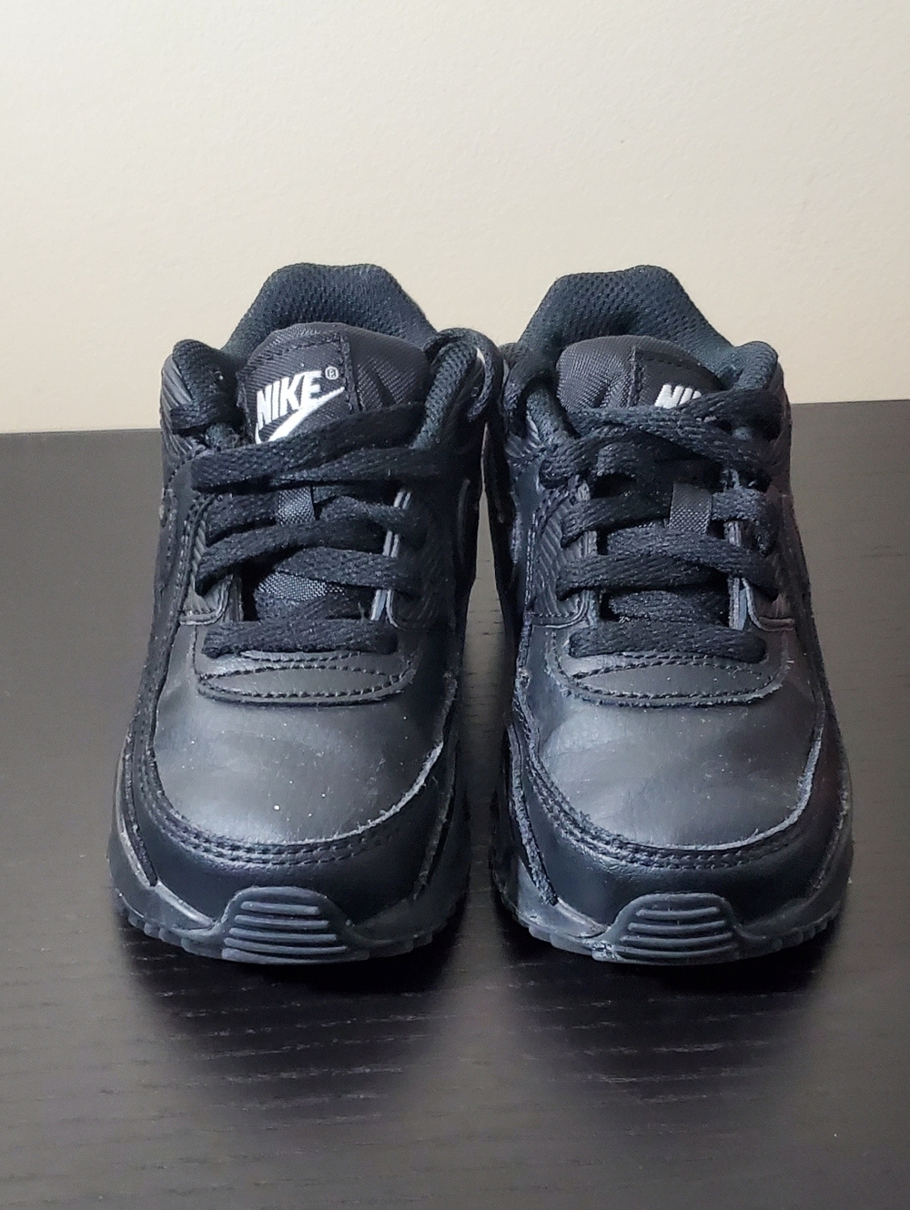 Nike Kids Black Low-Top Air-Inspired Sneakers - Picture 3 of 3